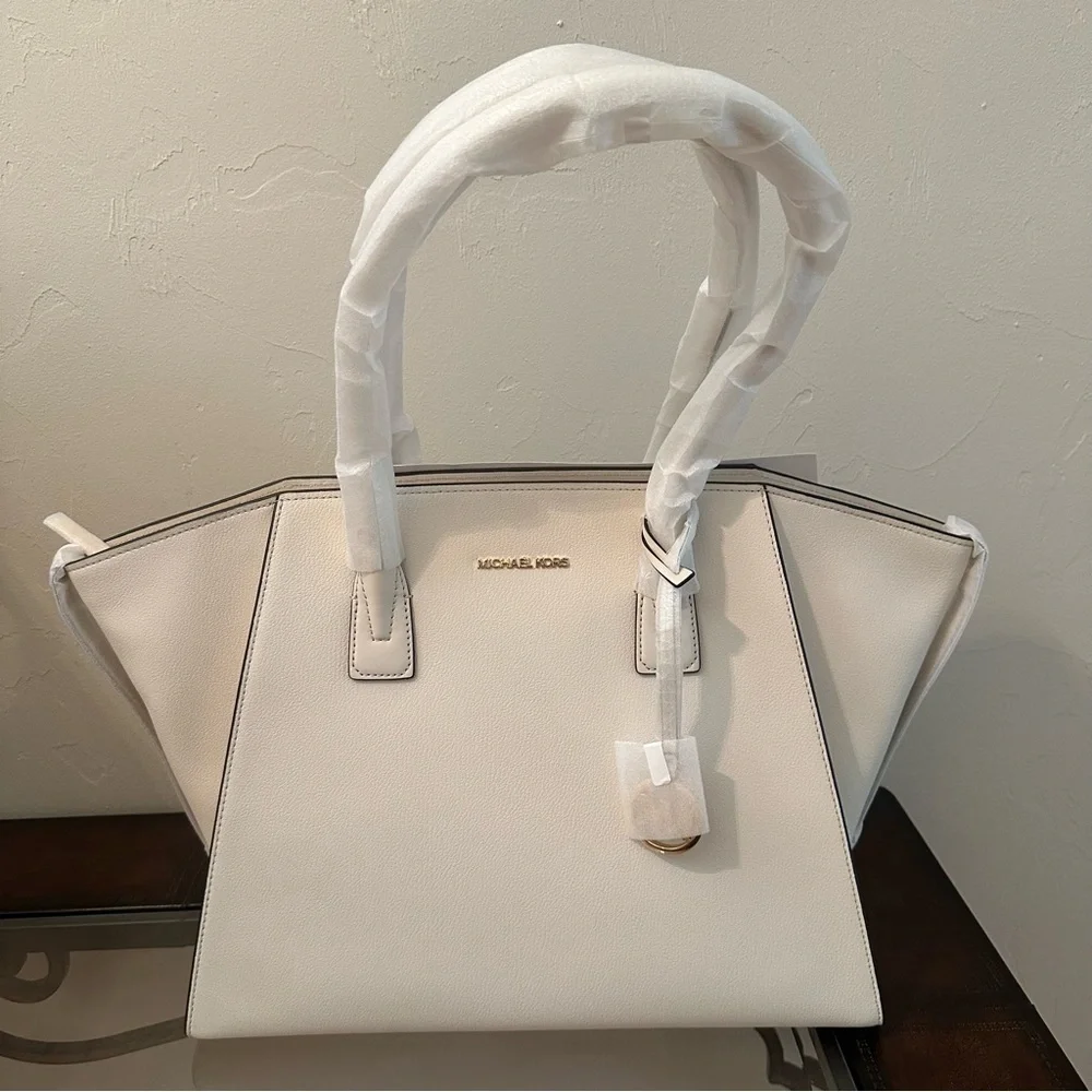 NWT Michael Kors | Extra Large Avril Pebbled Leather Shoulder Tote Bag $558